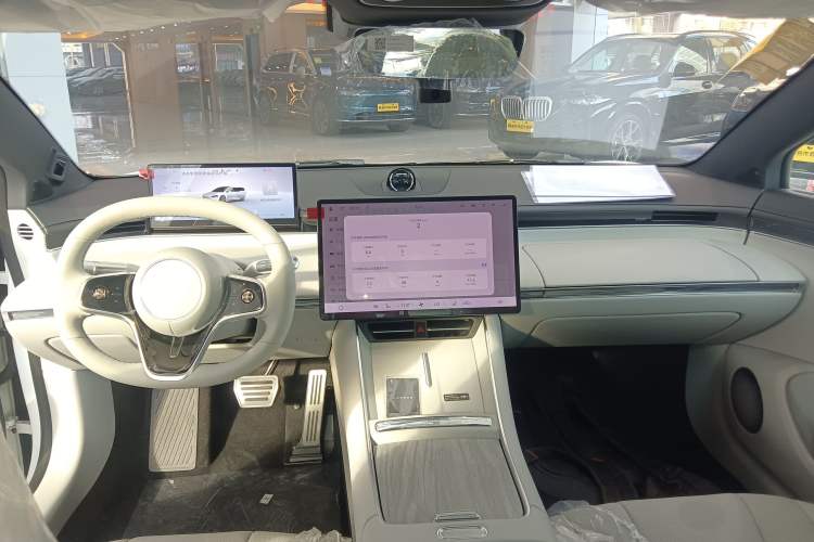 Used Hima Luxeed S7 2024 Pro Model
