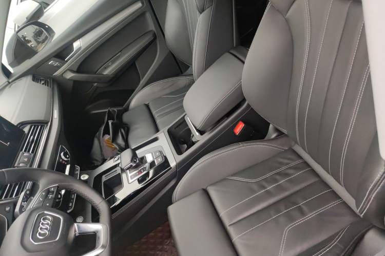 Used Audi Q5L 2023 40T Fashionable and Dynamic Edition
