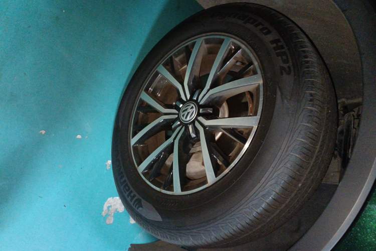 Used Volkswagen Tiguan L 2018 330TSI Automatic Two-Wheel Drive Luxury Edition
