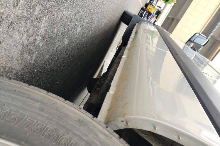 Used  Sunray 2024 2.5T 5-Series Express Version Single Tire 5/6/7 Seater
