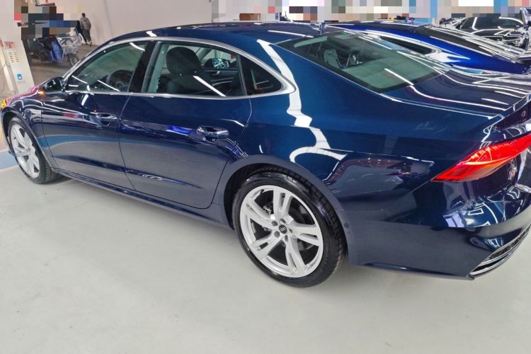 Used Audi A7L 2024 45TFSI quattro S-line Visionary Edition Flow Crystal Package
