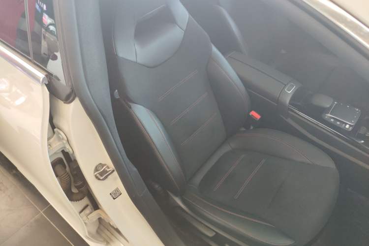 Used Mercedes-Benz CLA 2022-Year Updated CLA 200
