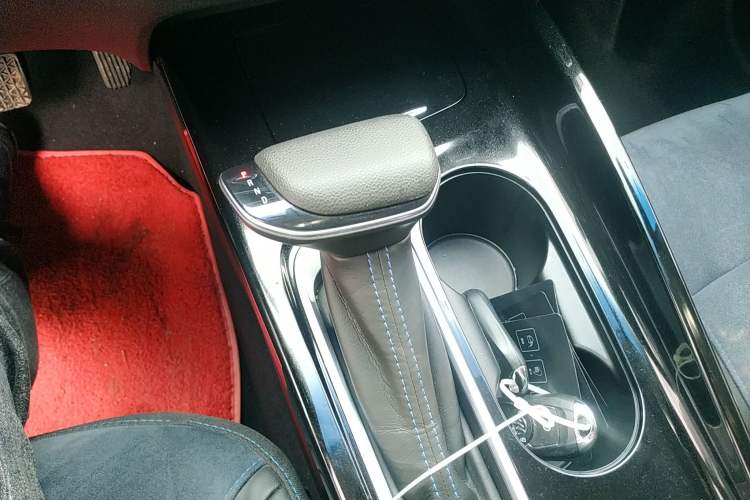 Used Buick Velite 6 2020 Plug-in Hybrid Connected Smart Edition
