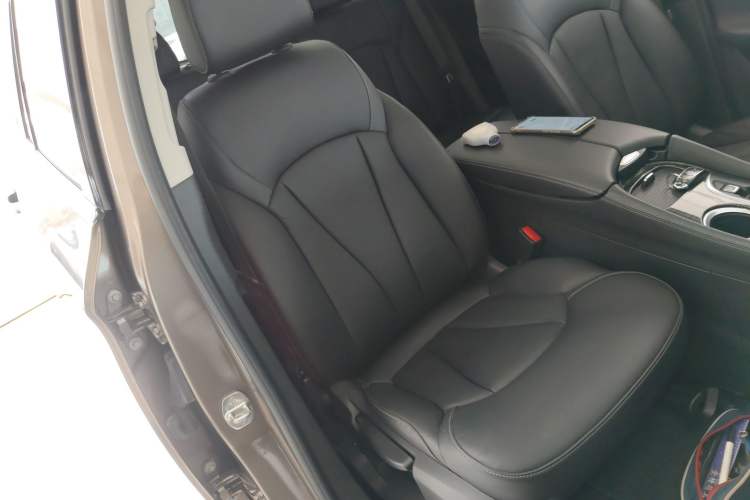 Used Buick Envision 2018 20T Two-Wheel-Drive Elite Model
