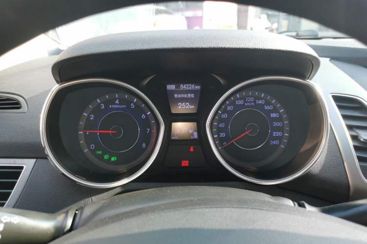 Used Hyundai Elantra (5th Generation / Langdong) 2015 1.6L Automatic Leading Model