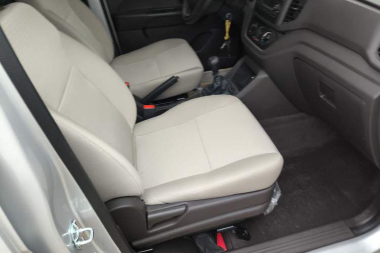 Used Wuling Hongguang V 2022 1.5L Jingqu Edition Electric-Assist LAR
