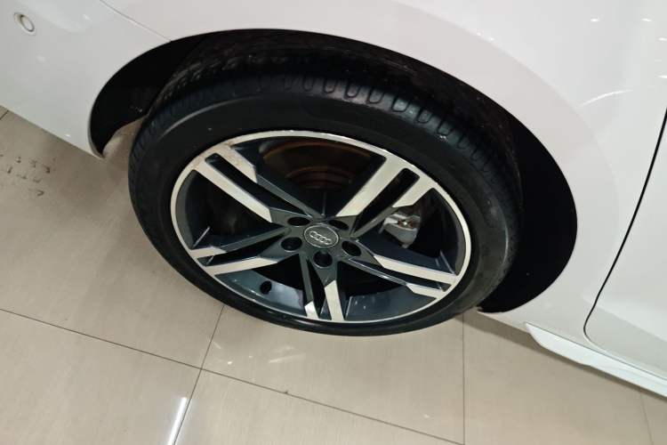 Used Audi A4L 2020 40 TFSI Luxury Dynamic Model
