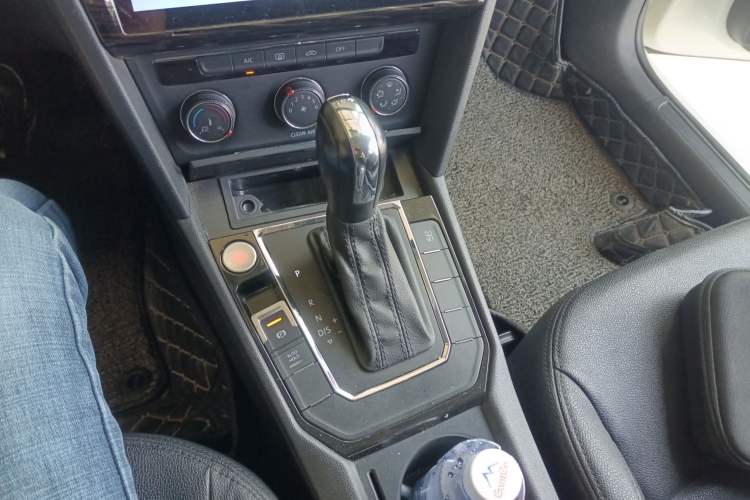 Used Volkswagen Lamando 2015 230TSI DSG Fashion Edition
