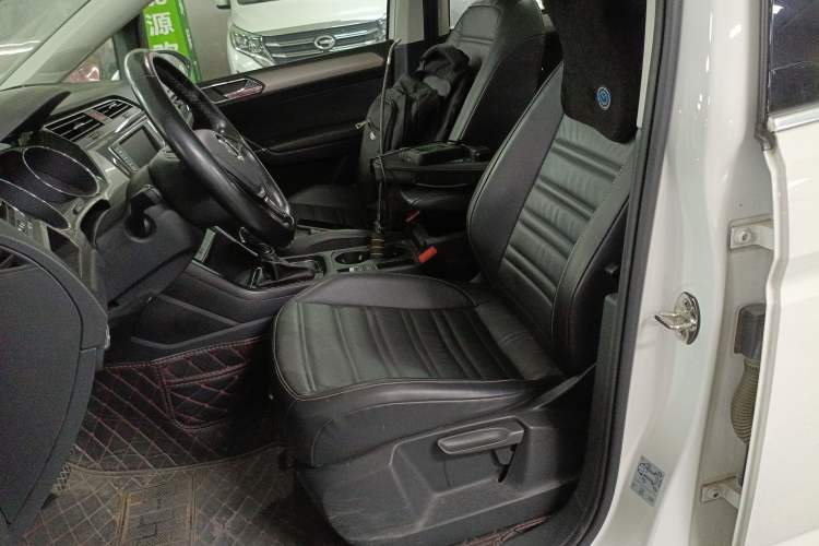 Used Volkswagen Touran 2018 Volkswagen Touran L 280TSI DSG Boundary Edition 7 Seats China V Emission Standard
