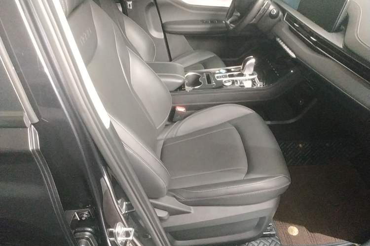 Used Chery Tiggo 8 PLUS 2022 Kunpeng Edition 390TGDI DCT Passion Version
