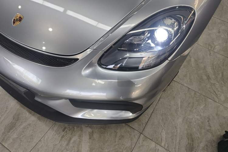 Used Porsche 718 2016 Cayman 2.0T
