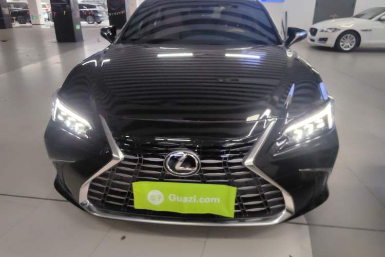 Used Lexus ES 2025 200 Premium Edition

