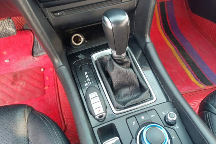 Used Mazda Mazda 3 Axela 2017 Sedan 1.5L Automatic Luxury Model Emission Standard China V
