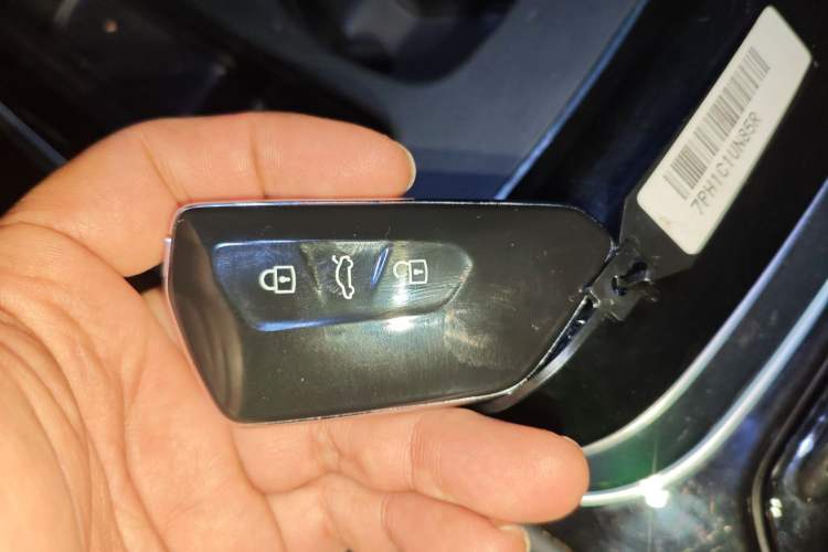 Used Volkswagen ID.4 CROZZ 2021 Long-Range PURE+ Two-Wheel Drive Version
