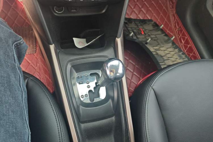 Used Peugeot 2008 2014 1.6L Automatic Fashion Edition