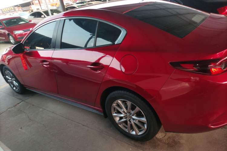 Used Mazda Mazda 3 Axela 2020 1.5L Automatic Luxury Version
