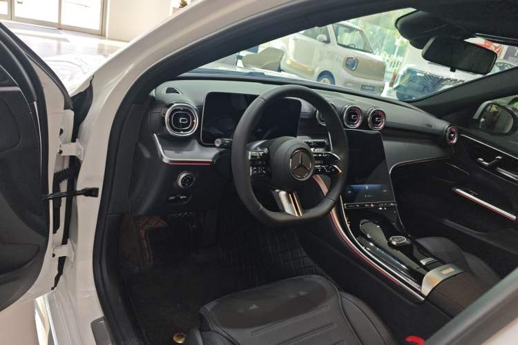 Used Mercedes-Benz C-Class 2025 Facelift C 260 L Sport Edition
