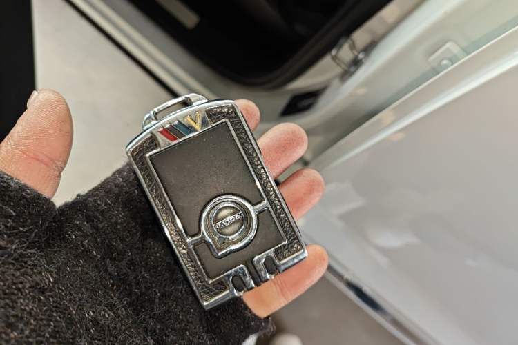 Used Volvo XC60 2021 T5 4x4 Smart Luxury Edition