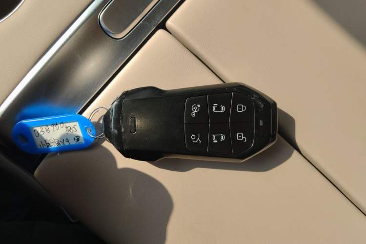 Used XPeng X9 2025 740 Ultra-Long Range Max