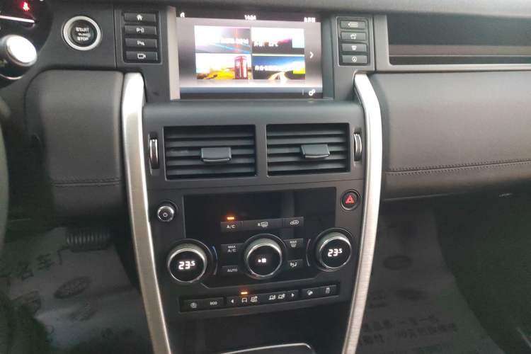 Used Land Rover Discovery Sport 2019 240 PS SE Version China V Standard
