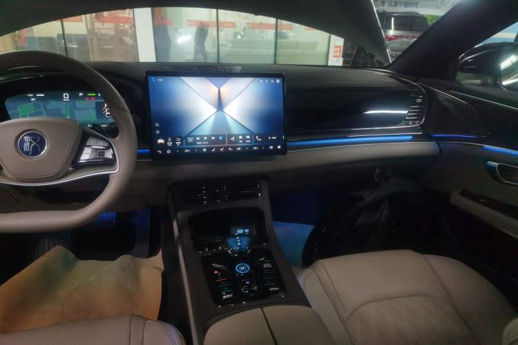 Used BYD Han 2025 EV Intelligent Driving Edition 701KM LiDAR Flagship Model