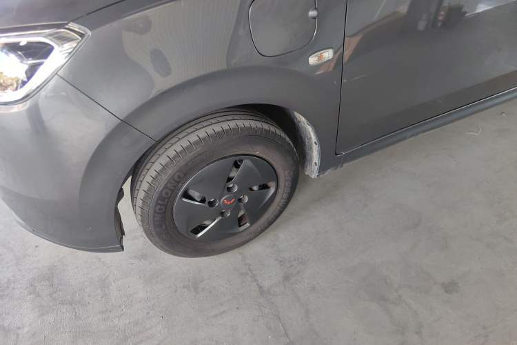 Used Wuling Hongguang New Energy 2024 All-Electric Model 300KM Standard Version
