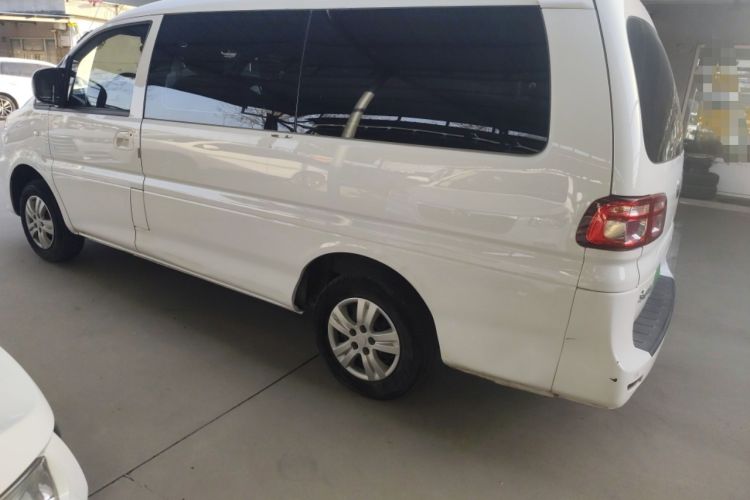 Used FORTHING Lingzhi 2022 Striving Version M5L 1.6L Base Model 7 Seats
