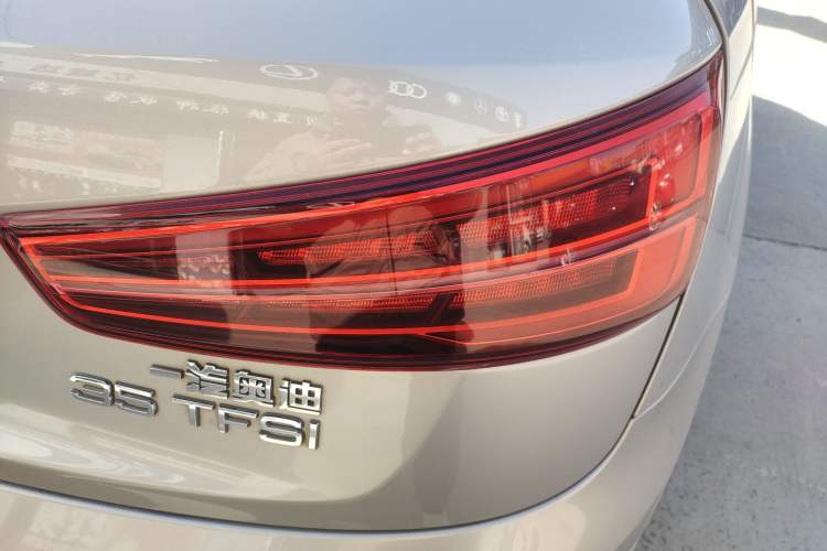 Used Audi Q3 2018 30th Anniversary Edition 35 TFSI Fashion Model
