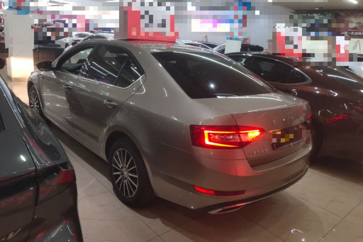 Used Skoda Octavia 2019 1.5L Automatic Smart Drive Luxury Edition China VI Standard