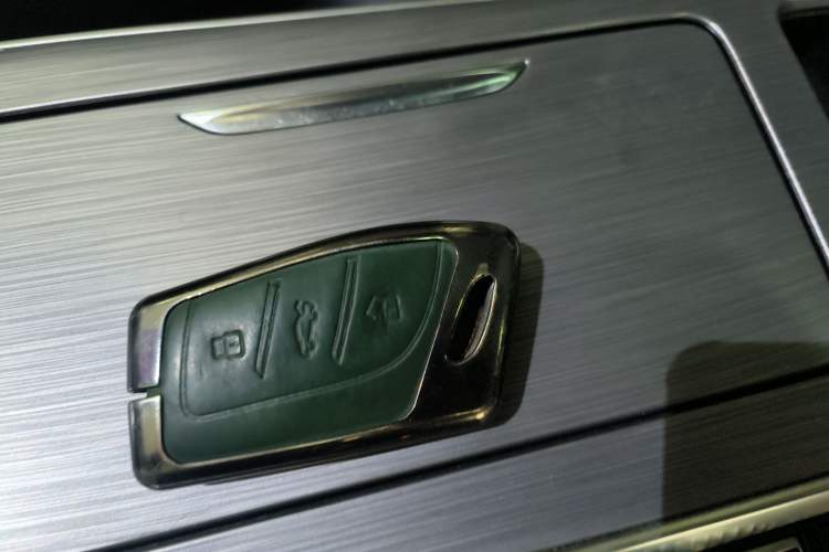 Used Roewe RX5 2020 PLUS 300TGI Automatic Ali National Trend Flagship Edition
