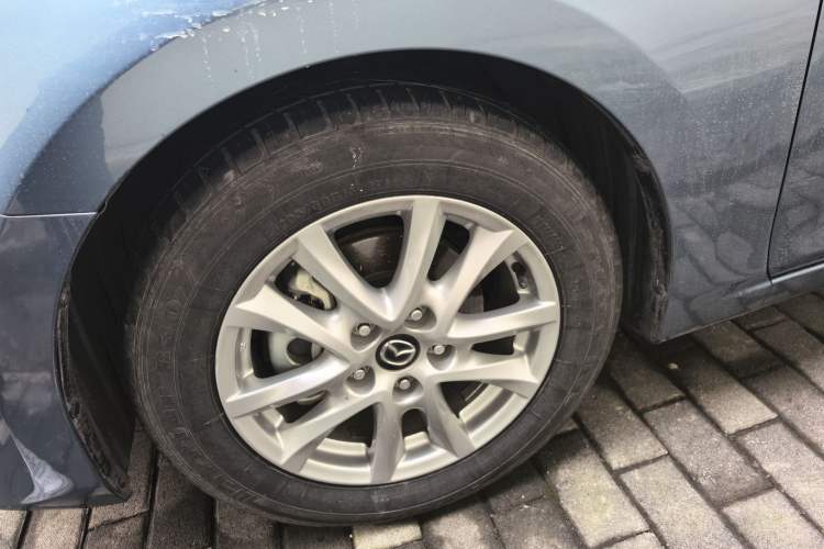 Used Mazda Mazda 3 Axela 2016 Sedan 1.5L Automatic Comfort Model