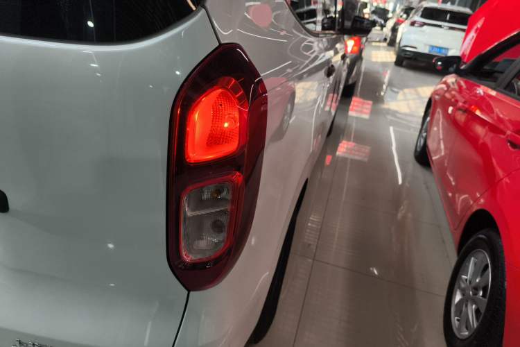 Used Wuling Hongguang New Energy 2024 All-Electric Model 300KM Standard Version