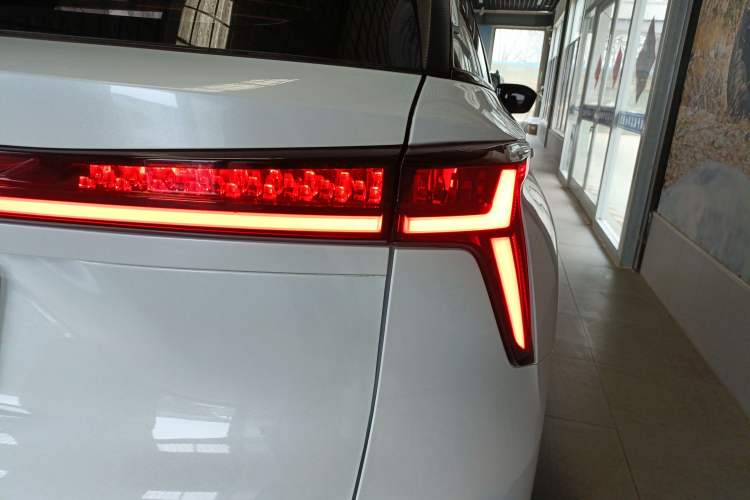 Used Changan CS75 PLUS 2023 3rd Generation 2.0T Automatic Prestige Version
