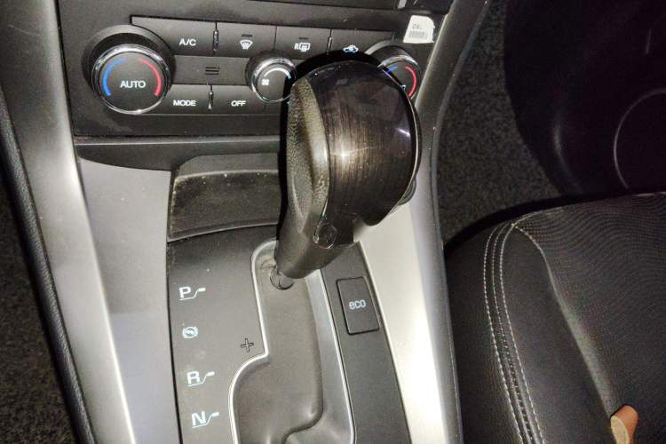 Used Chevrolet Captiva 2014 2.4L 4x4 Flagship Edition 7 Seats