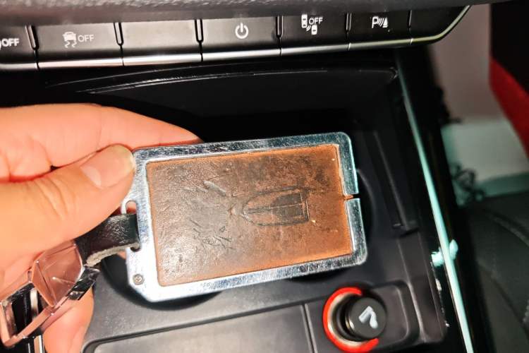 Used Hongqi HS5 2022 Revised Version 2.0T Smart Connect Flagship Edition
