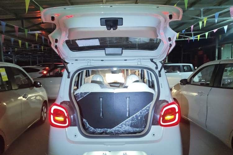 Used Wuling Hongguang MINIEV 2025 Four-Door Version Advanced Edition
