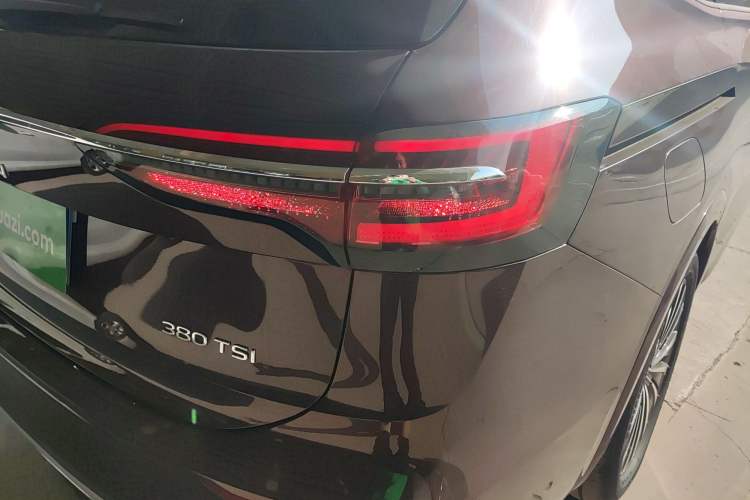 Used Volkswagen Viloran 2023 380TSI Prestige Edition
