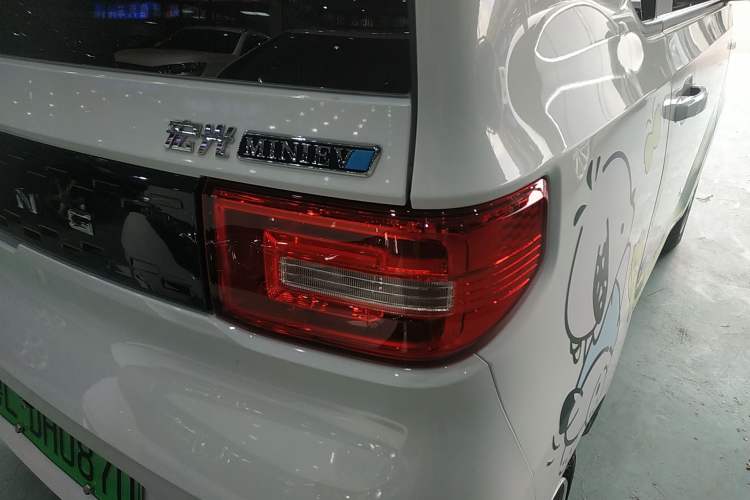 Used Wuling Hongguang MINIEV 2022 Easy Version Lithium-NMC
