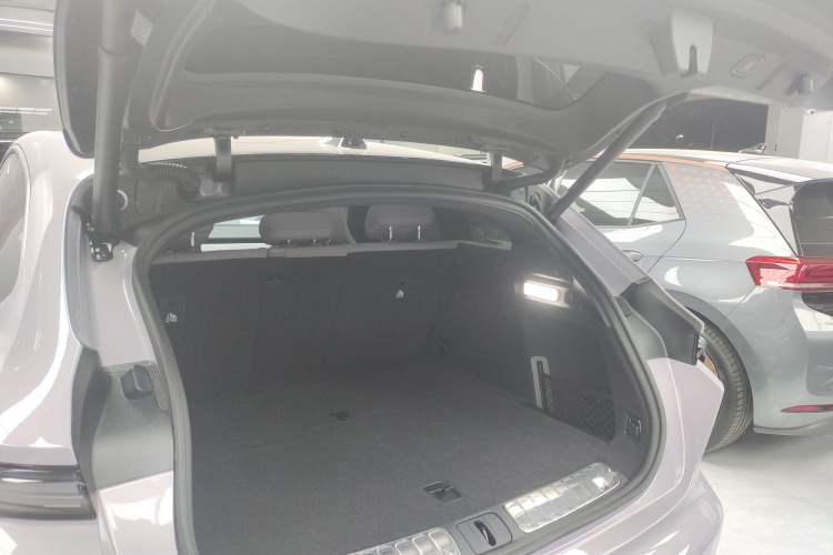 Used Nio ET5T 2025 75 kWh Touring