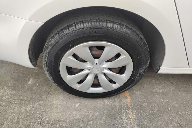 Used Citroen Elysee 2015 Zhishang Edition 1.6L Manual Fashion Model