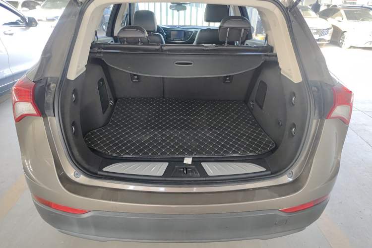 Used Buick Envision 2018 20T Two-Wheel-Drive Elite Model
