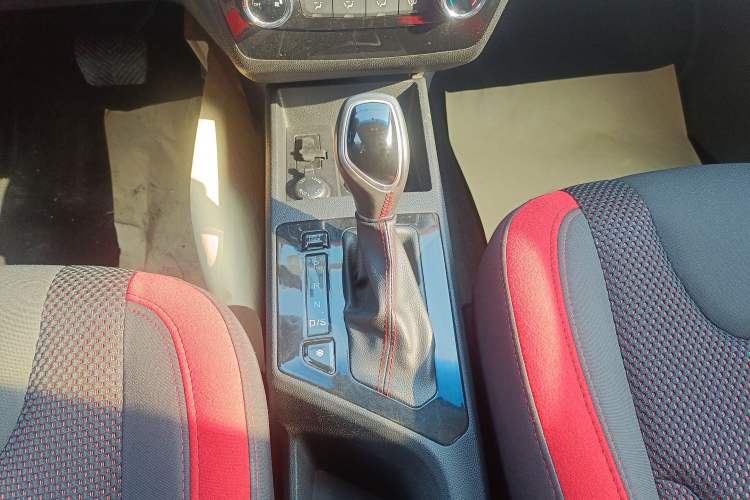 Used  Refine S2 2017 1.5L CVT Luxury Connect Edition