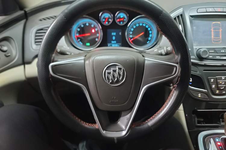 Used Buick Regal 2015 2.0L Leading Fashion Edition
