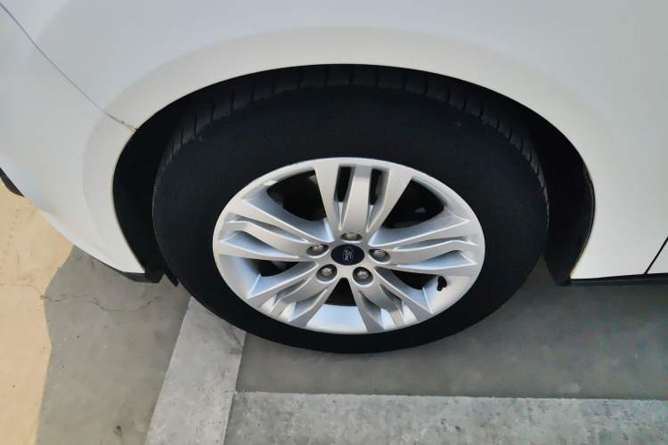 Used Ford Focus 2012 Sedan 1.6L Automatic Comfort Model
