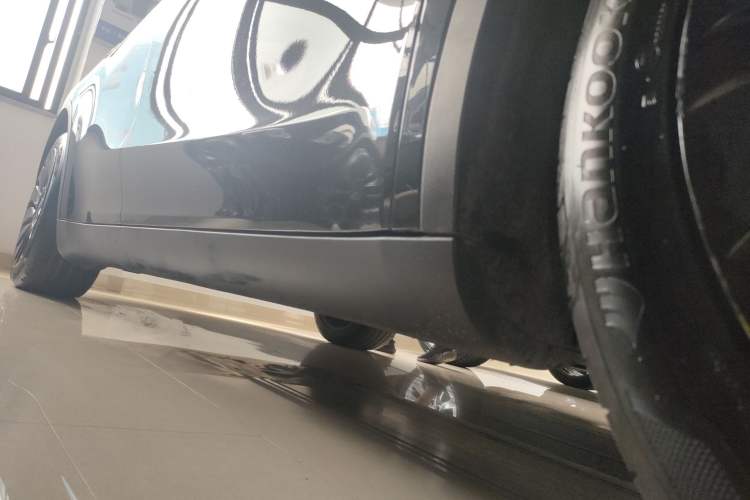 Used Tesla Model Y 2024 Long-Range All-Wheel-Drive Version
