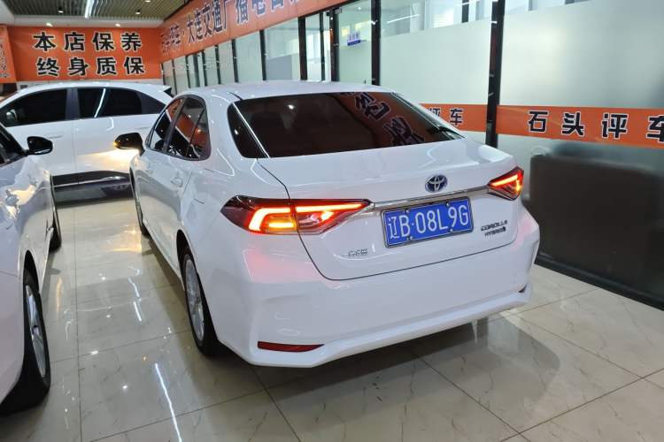 Used Toyota Corolla 2021 Dual-Motor 1.8L E-CVT Elite Edition
