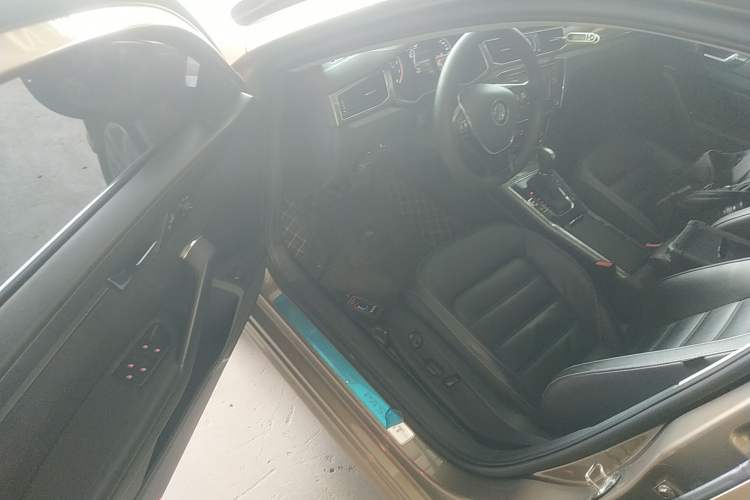 Used Volkswagen Passat 2016 330TSI DSG Luxury Edition