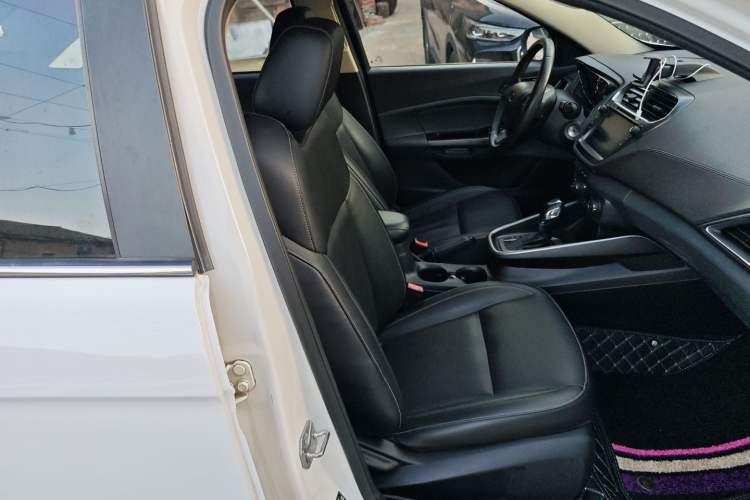 Used Ford Escort 2017 Happiness Edition 1.5L Automatic Fashion Version
