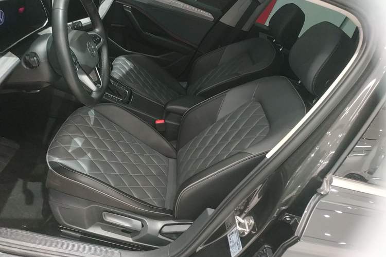 Used Volkswagen Sagitar 2023 300TSI DSG Excellence Edition
