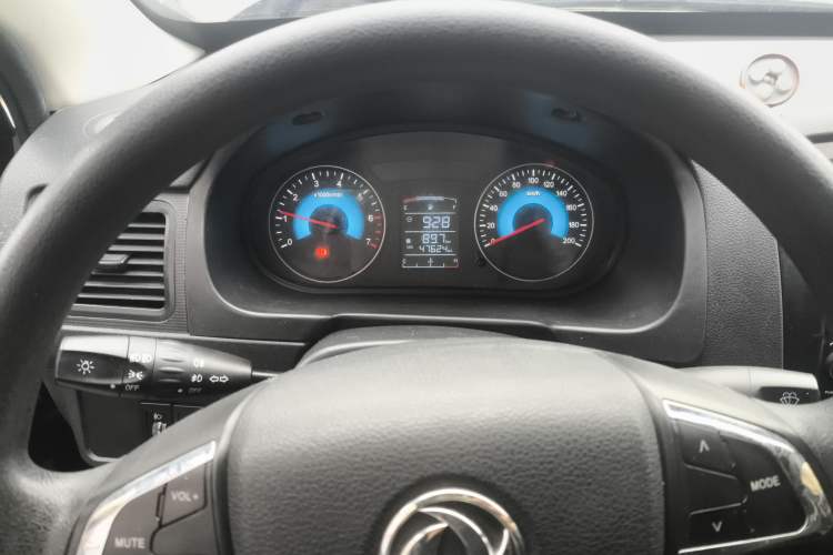 Used Dongfeng Fengon 330 2019 1.5L Manual Utility Grade I China VI